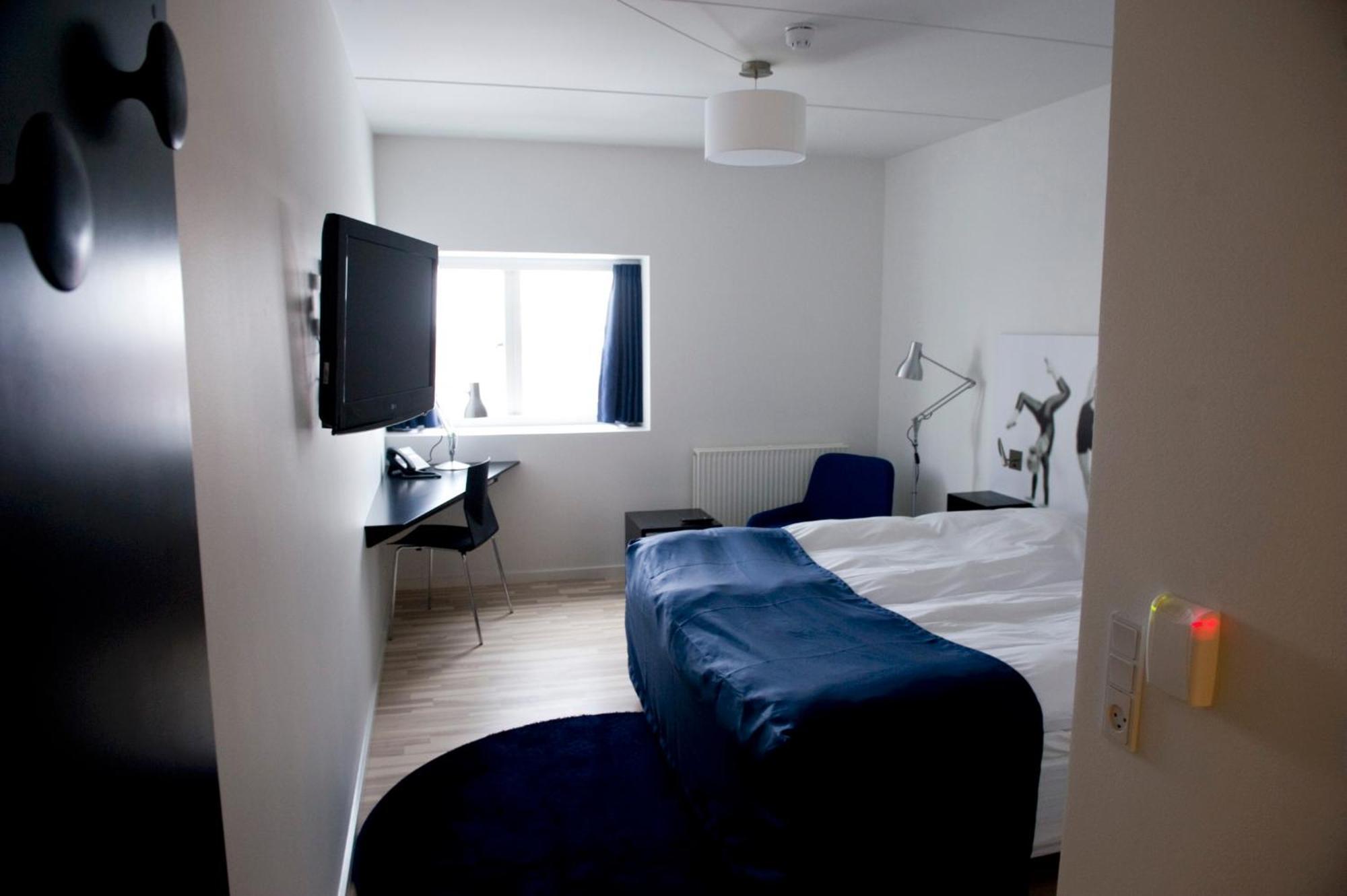 Hotel Dgi-Huset Хернинг Екстериор снимка