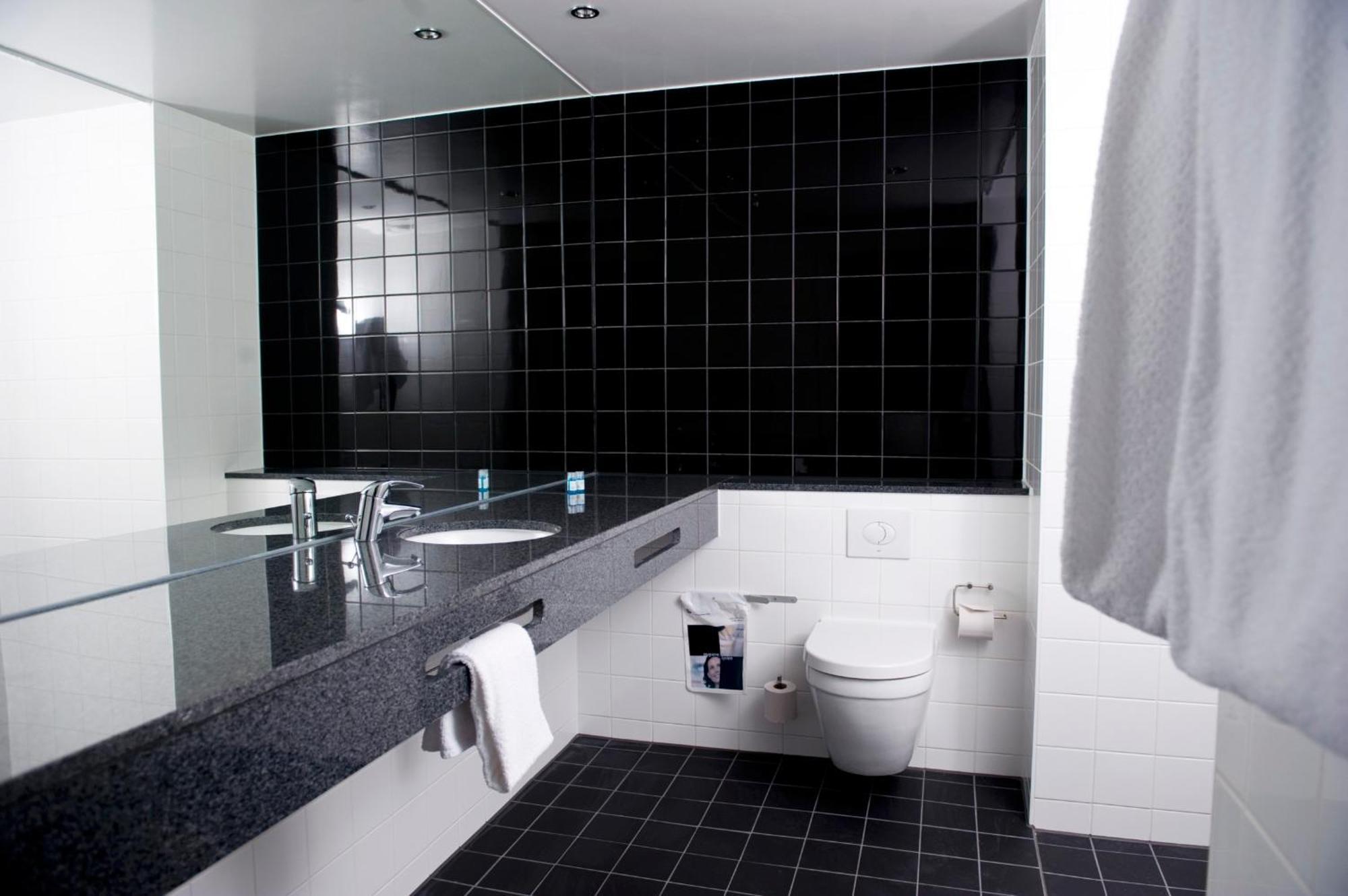 Hotel Dgi-Huset Хернинг Екстериор снимка