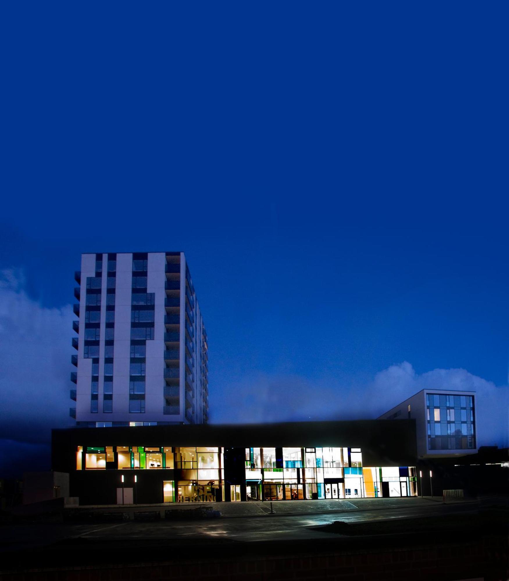 Hotel Dgi-Huset Хернинг Екстериор снимка